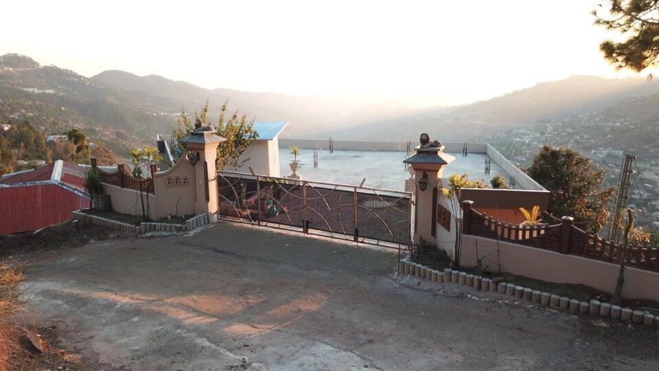 Aloche Apartments Murree Exterior foto